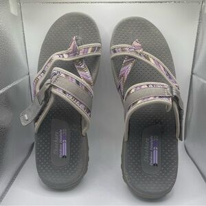 SKECHERS Women’s Reggae Outdoor Lifestyle Sandal Multicolored Some Damage Sz 9